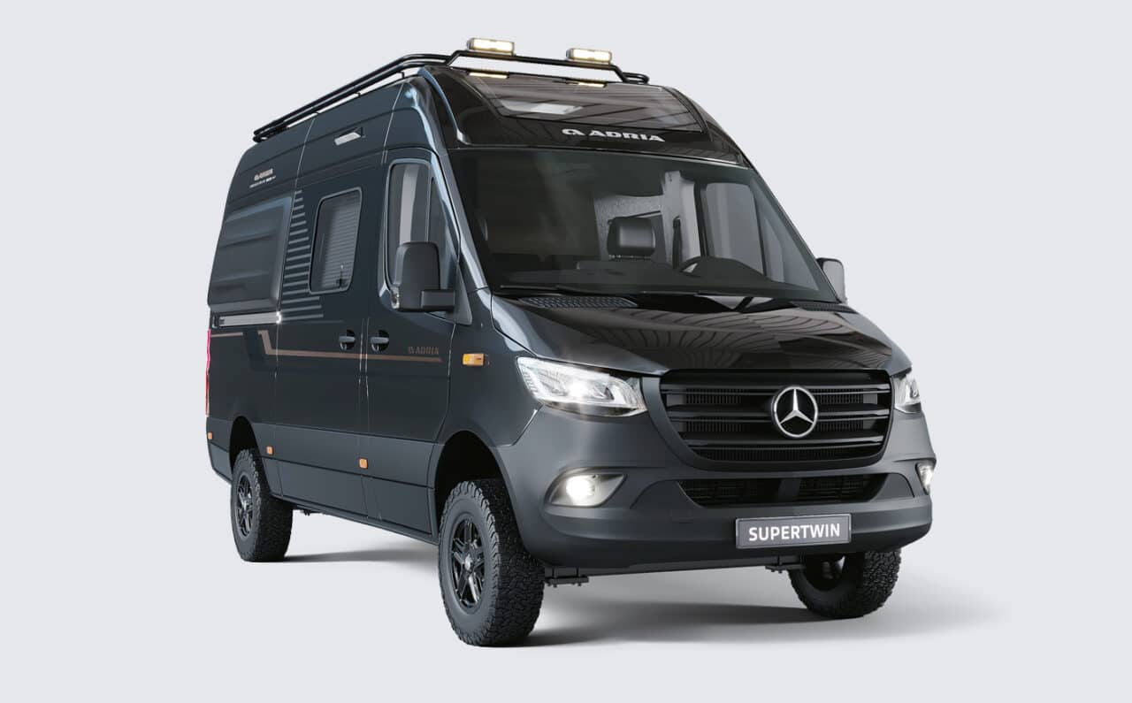 adria supertwin mercedes sprinter 4x4 offroad allrad winter camping