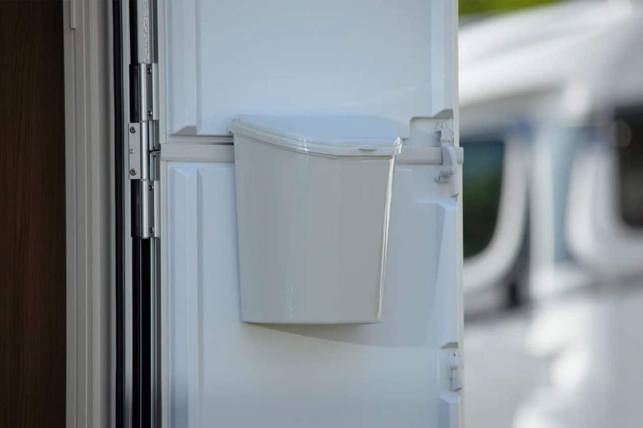 Camping-Zubehör zu Spottpreisen – vor dem Sommerurlaub nochmal kräftig sparen! 2 berger muelltonne