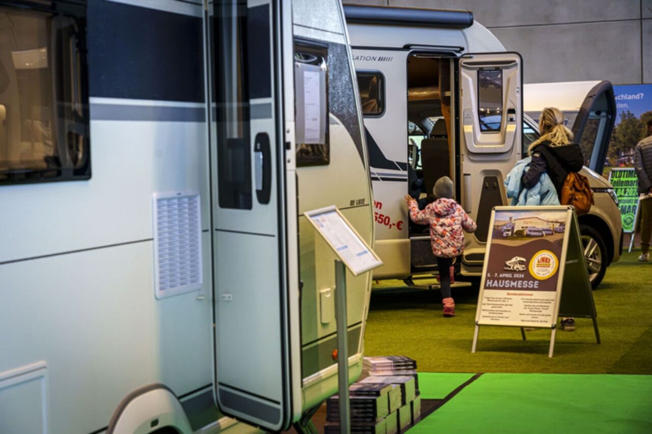 Boot & Angeln / Camping & Caravaning Foto (c) Anouchka Olszewski, Peter Giefer