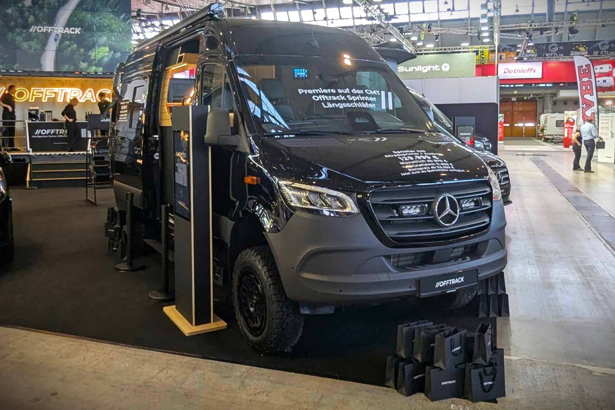 Offtrack Sprinter (2025): gasfreier Camper für 2 Personen mit extra großen Längsbetten im Heck