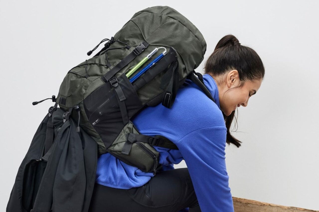 Für aktive Camper: Praktisches Zubehör und Outdoor-Bekleidung fürs Fahrrad und Wanderungen bei Tchibo 3 tchibo wanderrucksack