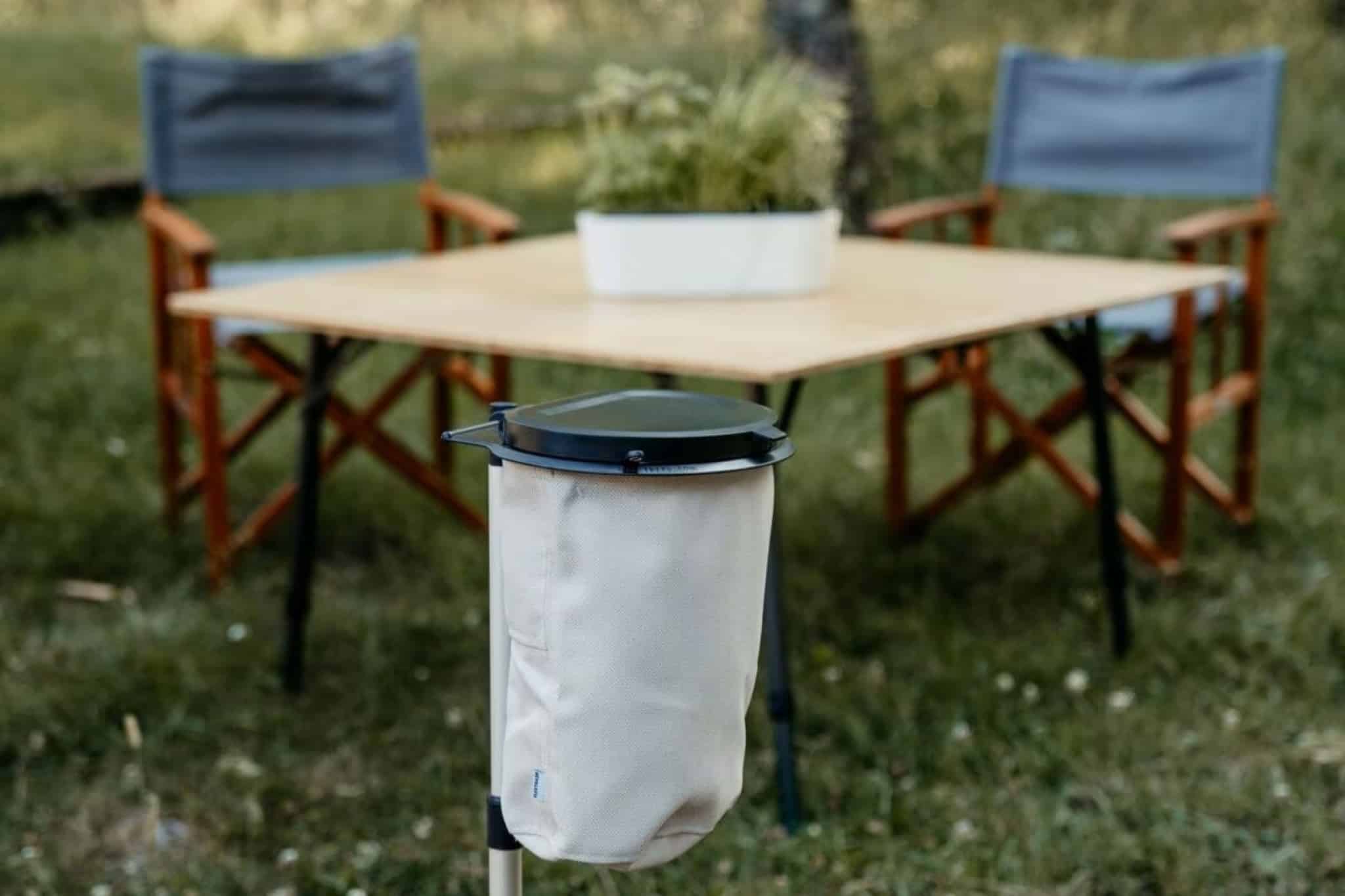 Dieser clevere Mülleimer passt auch in den kleinsten Camper – und ist derzeit fast ein Viertel günstiger