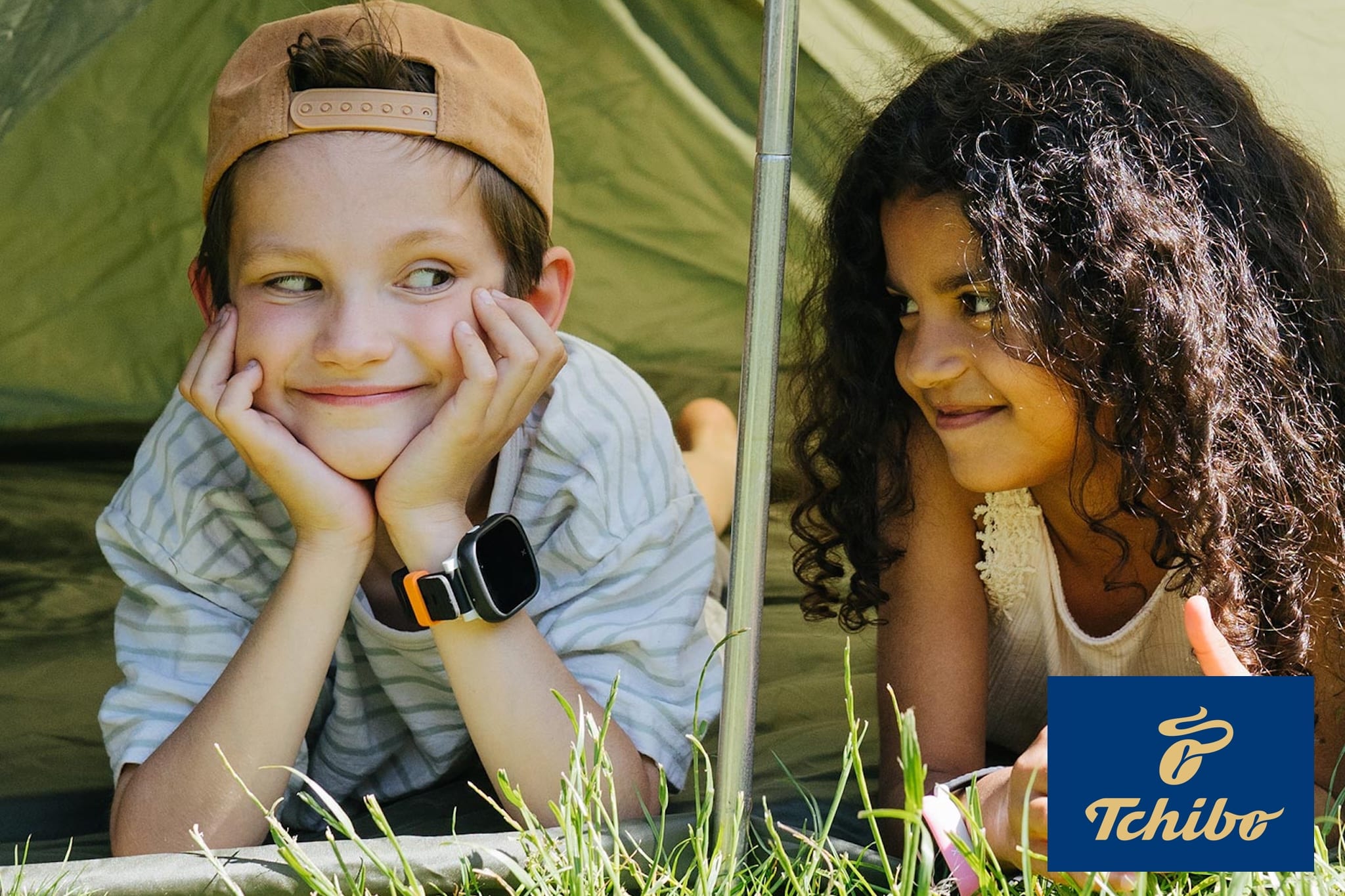 Mehr Sicherheit für kleine Abenteurer: Diese Kinder-Smartwatches von Tchibo sind perfekt für den Campingurlaub