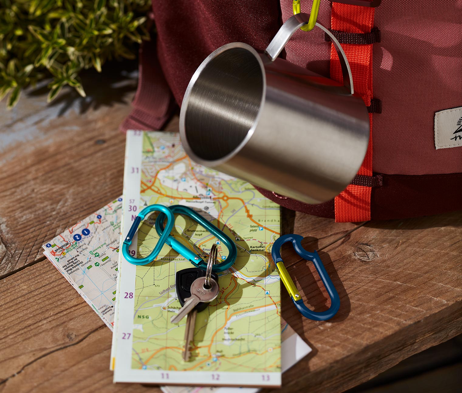 Camping mit Tchibo: Praktische Camping-Gadgets für den Alltag unterwegs zum kleinen Preis 9 Tchibo Karabinerhaken