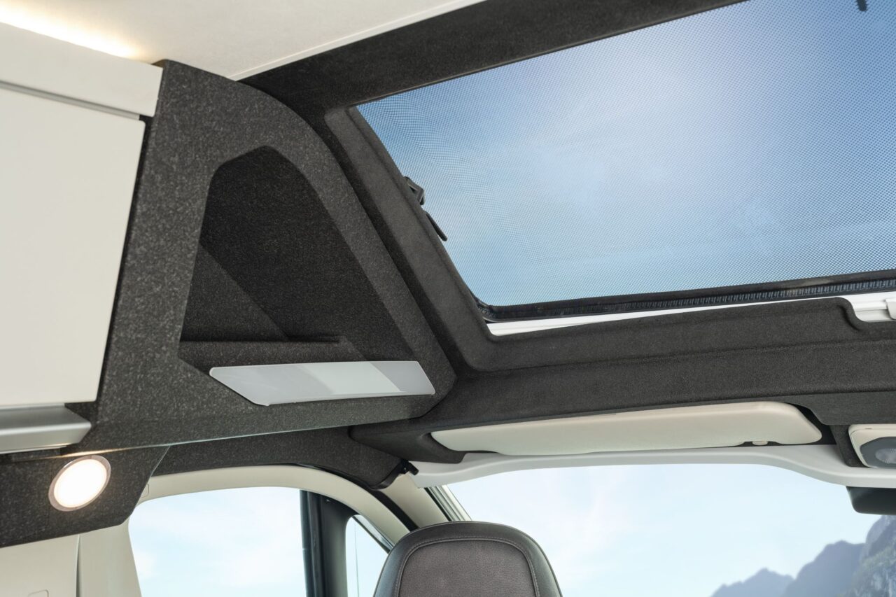 Knaus Boxtime (2026): Neuer Leichtbau-Campervan mit verbesserter thermischer und akustischer Isolation 2 Knaus Boxtime 600 MQ (2026) - Panoramafenster über der Fahrerkabine