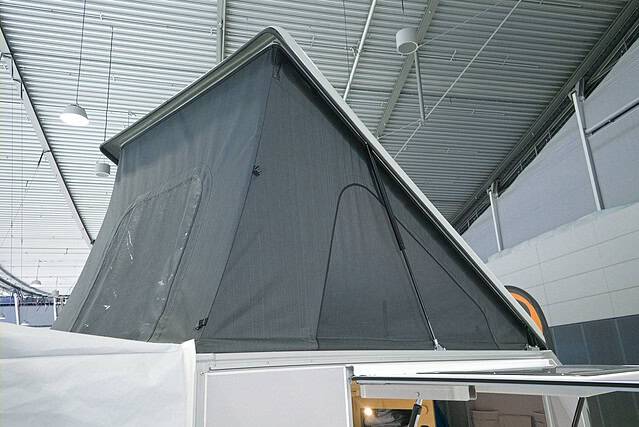 farfalla flip up auf der CMT 2026 - Aufstelldach von außen