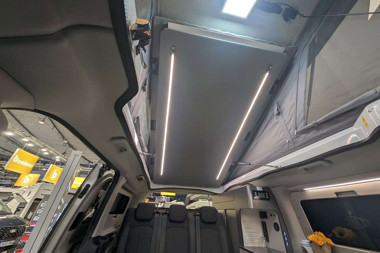 Luxus für 4 Personen auf nur 5 Metern: Ist der Panama Peak P10H das neue Flaggschiff der Campervan-Klasse? 4 panama peak p10h aufstelldach
