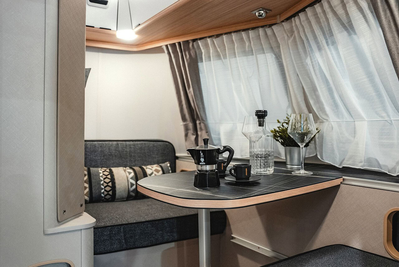 eriba touring silver edition essbereich