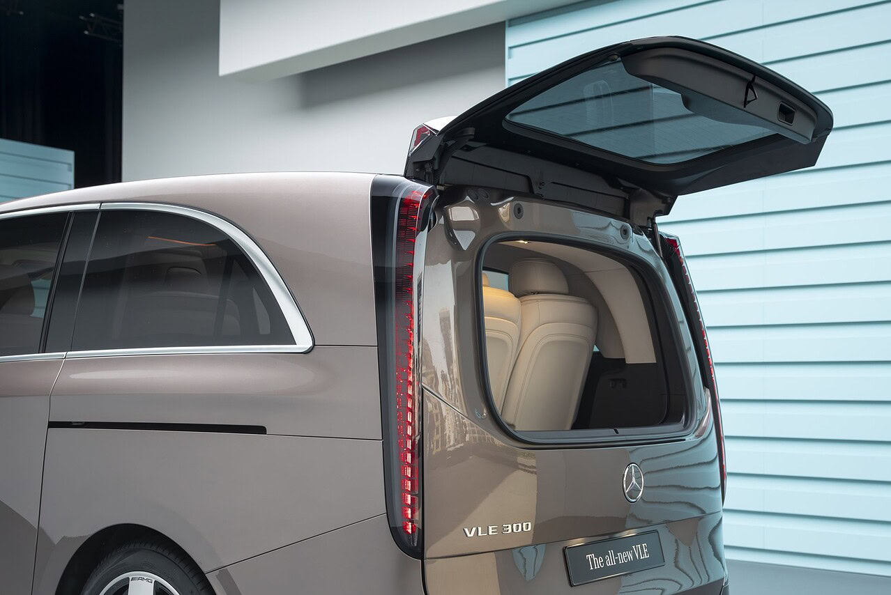 Mercedes-Benz VLE (2026): Die neue Elektro-Ära – Wenn Oberklasse-Eleganz auf Camping-Praxis trifft 7 mercedes benz vle heckklappe